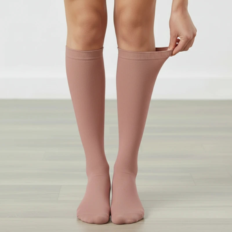 4 Pairs of Compression Socks – Chic Leg Comfort