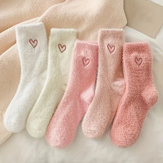 5 Pairs of Socks – Plush Cozy Comfort