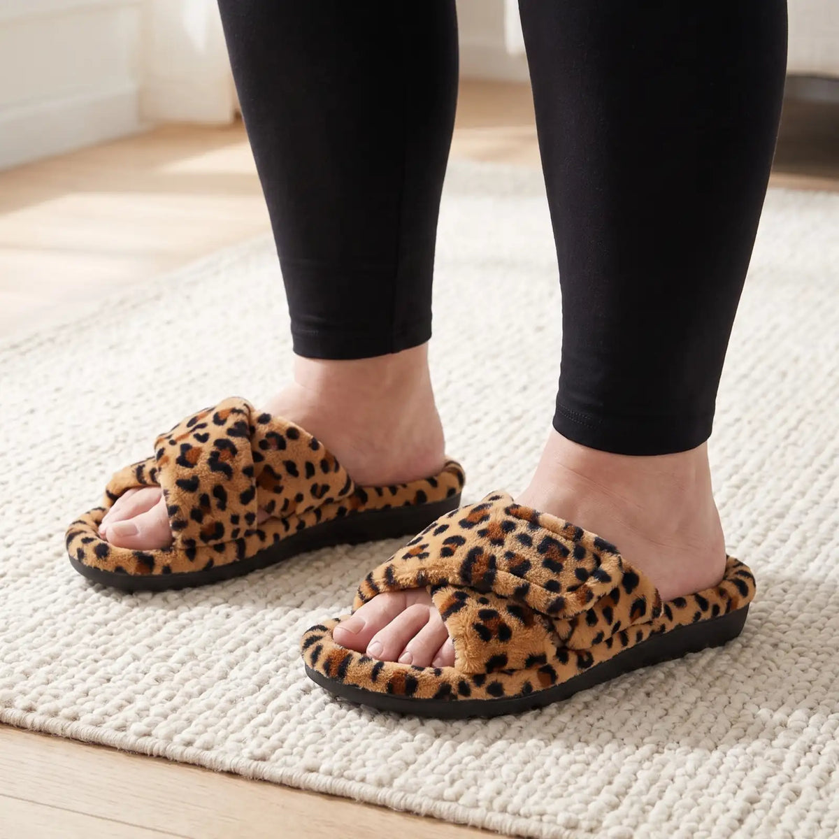 Cloud Slide Leopard lifestyle