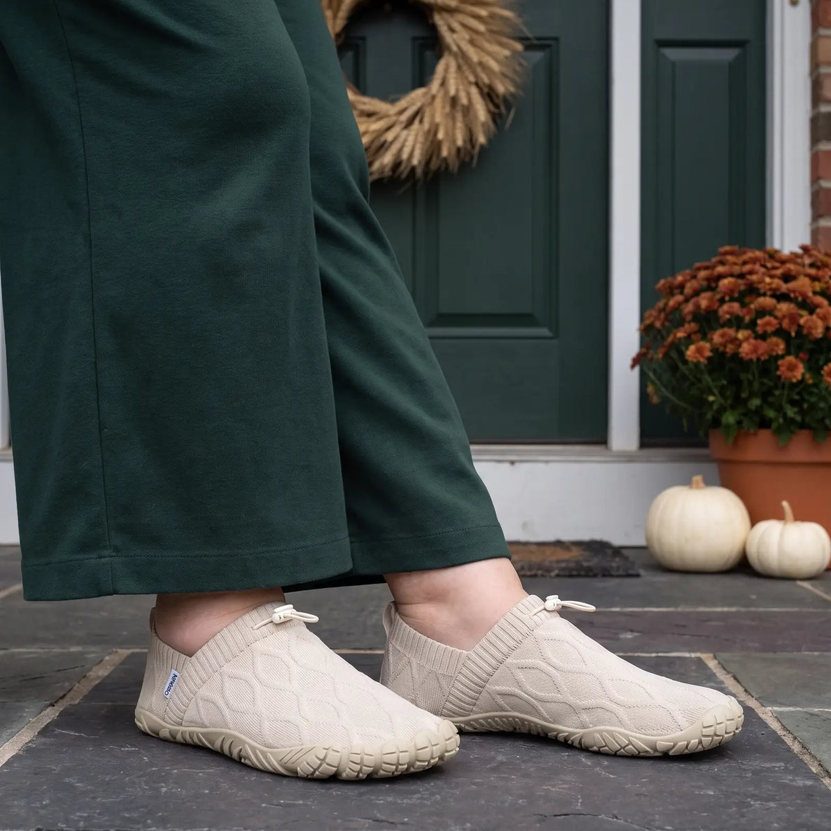 Cloud Walk Full Beige lifestyle
