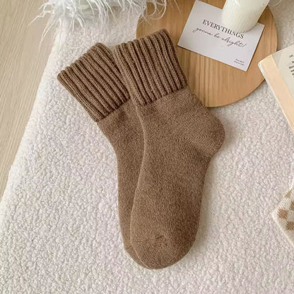 5 Pairs of Socks – Cozy Warmth for Autumn & Winter Comfort
